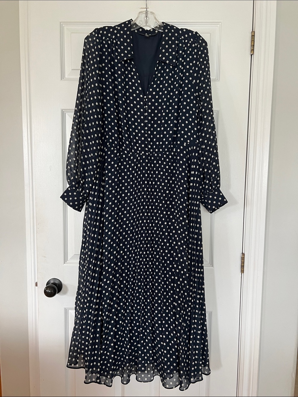 Ever New - Classic navy Polka Dot Midi Dress - White Dot Print